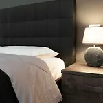 Πανσιόν Fiera Boutique 3*